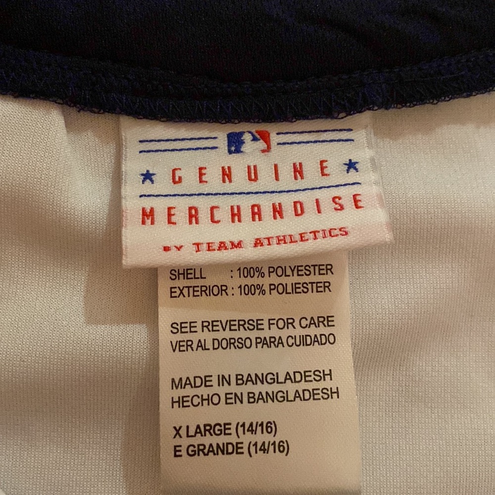 Nationals Button Up - Picture 3 of 4